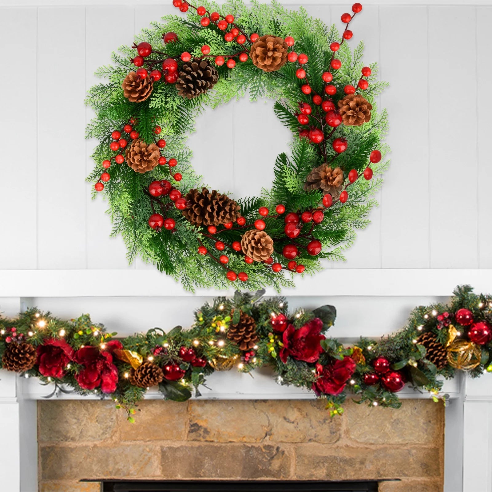 18-Inch Artificial Christmas Wreath for Indoor/Outdoor Holiday and Party Decor