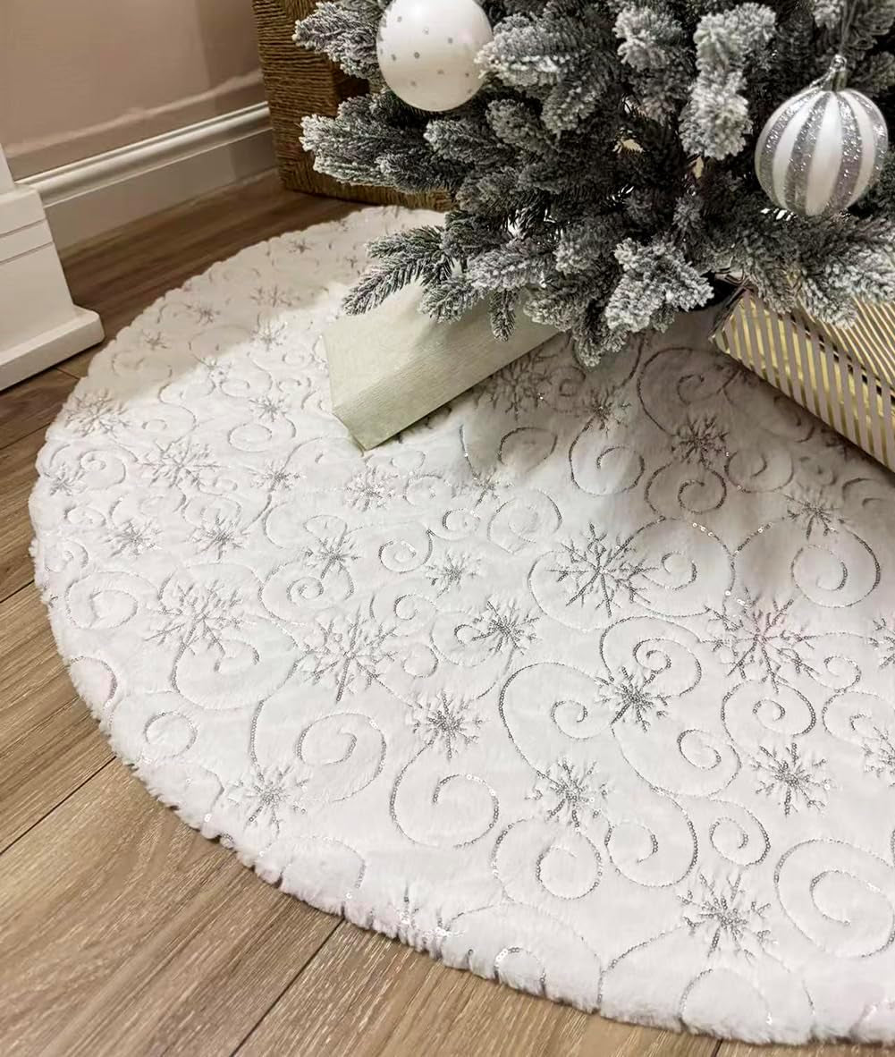 Elegant 36-Inch Snowflake Sequin Christmas Tree Skirt