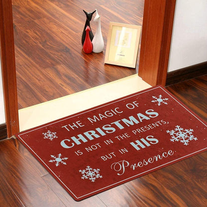 Red Christmas Doormat - Decorative Holiday Welcome Mat with Snowflake Design for Indoor/Outdoor Use, Non-Slip, 17x29 Inches